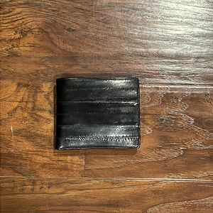 Eel skin wallet. Never used.